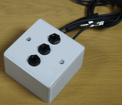 Ultimate headphone splitter
